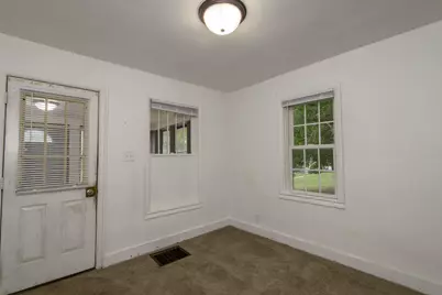 923  Randall St, Beloit, WI 53511 - Photo 9