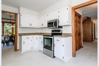 18465  St Andrew Ct #A, Brookfield, WI 53045 - Photo 11