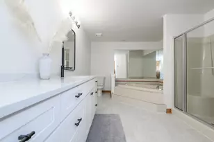 18465 St Andrew Ct, Brookfield, WI 53045 - Photo 25