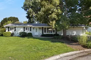668 Tulip Ct, Oconomowoc, WI 53066 - Photo 1