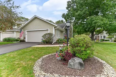 105  East Sutton Pl #A, Waukesha, WI 53188 - Photo 3