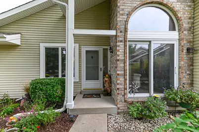 105  East Sutton Pl #A, Waukesha, WI 53188 - Photo 7