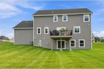 935  Kohlwey Dr, Grafton, WI 53024 - Photo 39