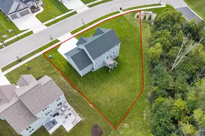 935  Kohlwey Dr, Grafton, WI 53024 - Photo 41