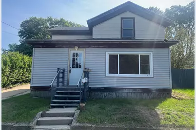 640 N Locust St, Reedsburg, WI 53959 - Photo 1