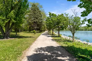 715 Arbor Ridge Dr, Delavan, WI 53115 - Photo 9