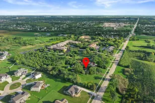 7582 S 51st St, Franklin, WI 53132 - Photo 51