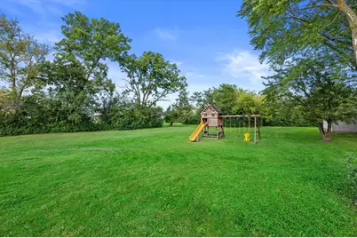 7582 S 51st St, Franklin, WI 53132 - Photo 7