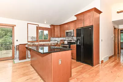 S70W19780  Thornapple Ct, Muskego, WI 53150 - Photo 11