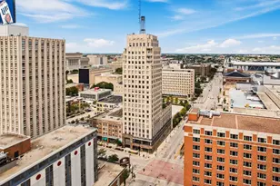 606 W Wisconsin Ave, Milwaukee, WI 53203 - Photo 1