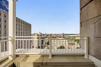 606 W Wisconsin Ave #1801, Milwaukee, WI 53203 - Photo 9