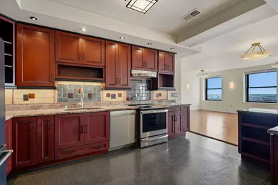 606 W Wisconsin Ave #1801, Milwaukee, WI 53203 - Photo 3