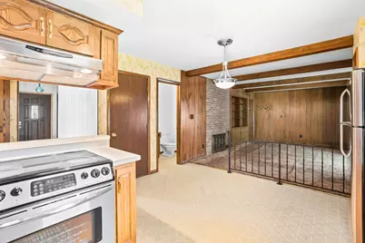 1638  Meadowlane Ave, Racine, WI 53406 - Photo 11