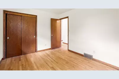 1638  Meadowlane Ave, Racine, WI 53406 - Photo 17