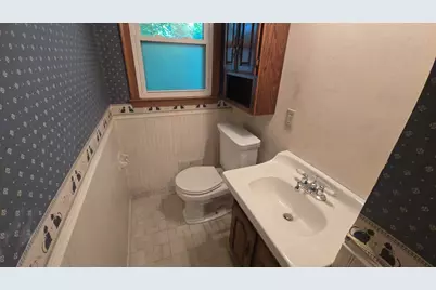 21670  Clarion Ln, Brookfield, WI 53186 - Photo 15