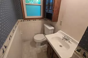 21670 Clarion Ln, Brookfield, WI 53186 - Photo 15