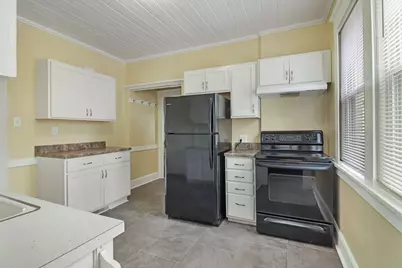 2513  Roosevelt Rd, Kenosha, WI 53143 - Photo 9