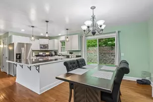 7920 Greendale Ave, Burlington, WI 53105 - Photo 9