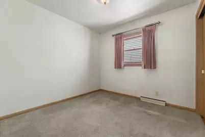 3948 E Underwood Ave, Cudahy, WI 53110 - Photo 11