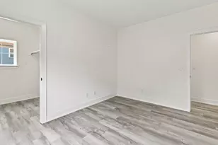 226 E Brown St, Milwaukee, WI 53212 - Photo 17