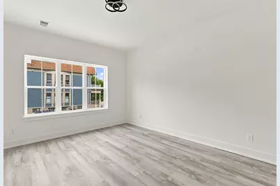 226 E Brown St, Milwaukee, WI 53212 - Photo 11