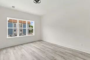 226 E Brown St, Milwaukee, WI 53212 - Photo 11