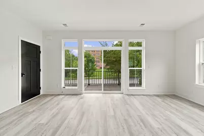 226 E Brown St, Milwaukee, WI 53212 - Photo 9