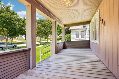 524 S Oak Park Ct, Milwaukee, WI 53214 - Photo 29