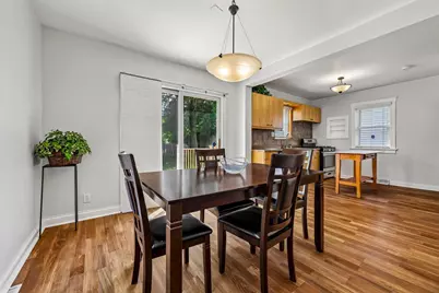 524 S Oak Park Ct, Milwaukee, WI 53214 - Photo 13