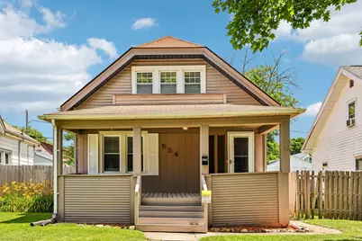 524 S Oak Park Ct, Milwaukee, WI 53214 - Photo 3