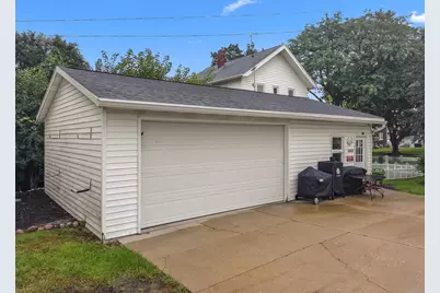 102 E Court St, Elkhorn, WI 53121 - Photo 27