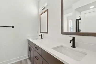 232 E Brown St, Milwaukee, WI 53212 - Photo 13
