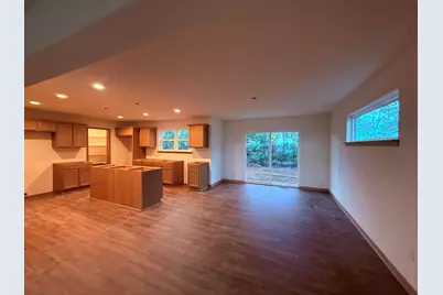 500  Golf Dr, Jefferson, WI 53549 - Photo 9