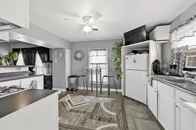 7215 W National Ave, West Allis, WI 53214 - Photo 11