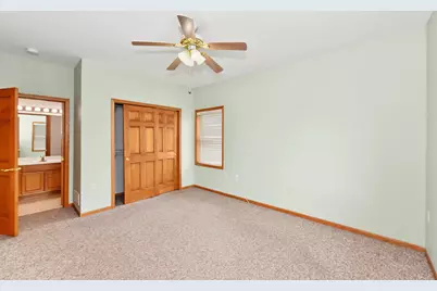 N55W17156  Ravenwood Dr #19156, Menomonee Falls, WI 53051 - Photo 31