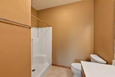 N55W17156  Ravenwood Dr #19156, Menomonee Falls, WI 53051 - Photo 27