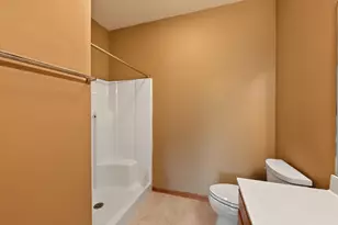 N55W17156 Ravenwood Dr, Menomonee Falls, WI 53051 - Photo 27