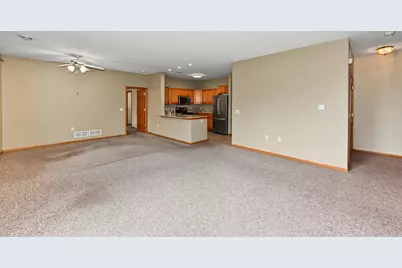 N55W17156  Ravenwood Dr #19156, Menomonee Falls, WI 53051 - Photo 9