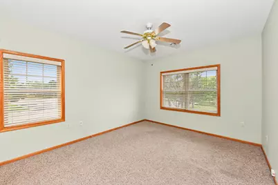 N55W17156  Ravenwood Dr #19156, Menomonee Falls, WI 53051 - Photo 29