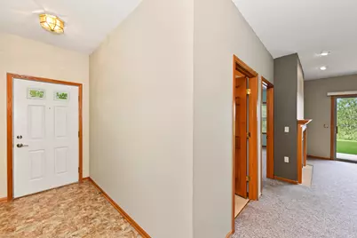 N55W17156  Ravenwood Dr #19156, Menomonee Falls, WI 53051 - Photo 3