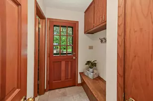 9506 N Wakefield Ct, Bayside, WI 53217 - Photo 17