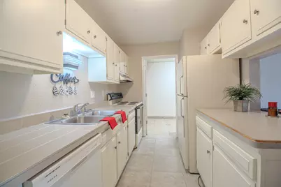 N114W16951  Armada Dr #3, Germantown, WI 53022 - Photo 15