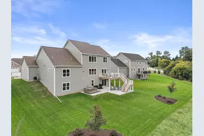 923  Kohlwey Dr, Grafton, WI 53024 - Photo 61