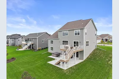 923  Kohlwey Dr, Grafton, WI 53024 - Photo 59