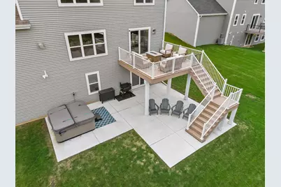923  Kohlwey Dr, Grafton, WI 53024 - Photo 71