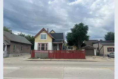 1023 W Greenfield Ave, Milwaukee, WI 53204 - Photo 3