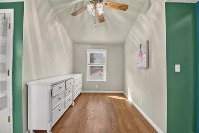 2021  79th St, Kenosha, WI 53143 - Photo 17