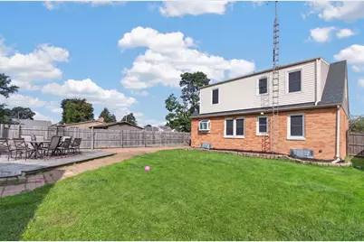 2021  79th St, Kenosha, WI 53143 - Photo 37