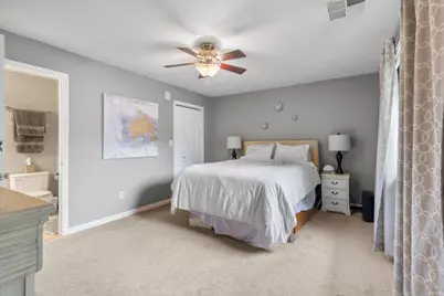 500 W Bender Rd #13, Glendale, WI 53217 - Photo 17