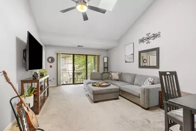 500 W Bender Rd #13, Glendale, WI 53217 - Photo 3